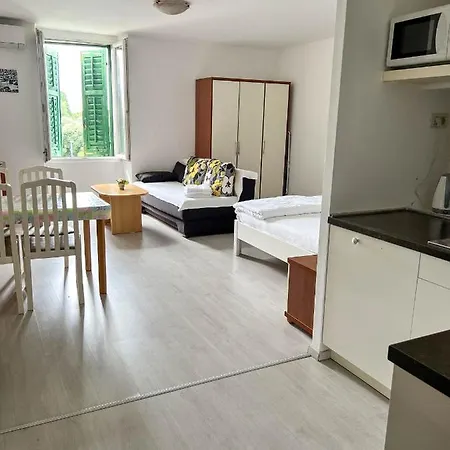 Arena Apartment *